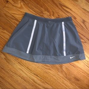Nike golf skirt, girls L